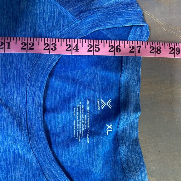 Xersion‎ short sleeve workout shirt, unisex size XL - Picture 6 of 7